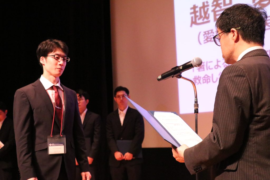 越智先生が第68回関西胸部外科学会で「Case Presentation Award」を受賞されました。