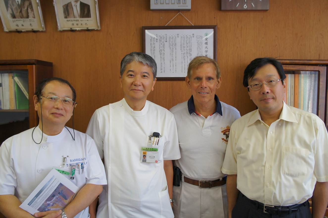 愛媛大学医学部臨床第2講義室において,Dr.Robert P.Gale特別講演会を実施しました【8月3日(金)】