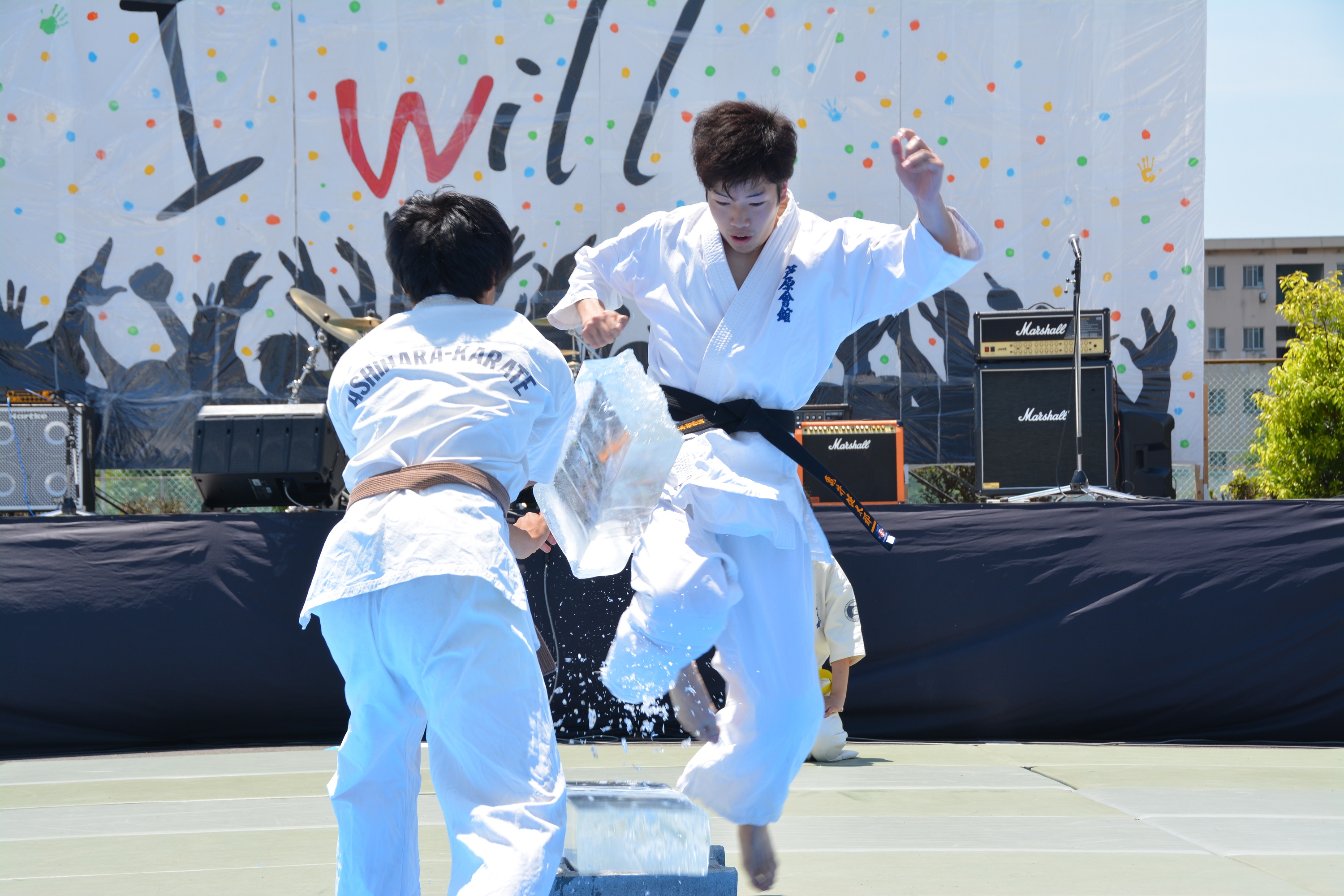 空手部によるパフォーマンス