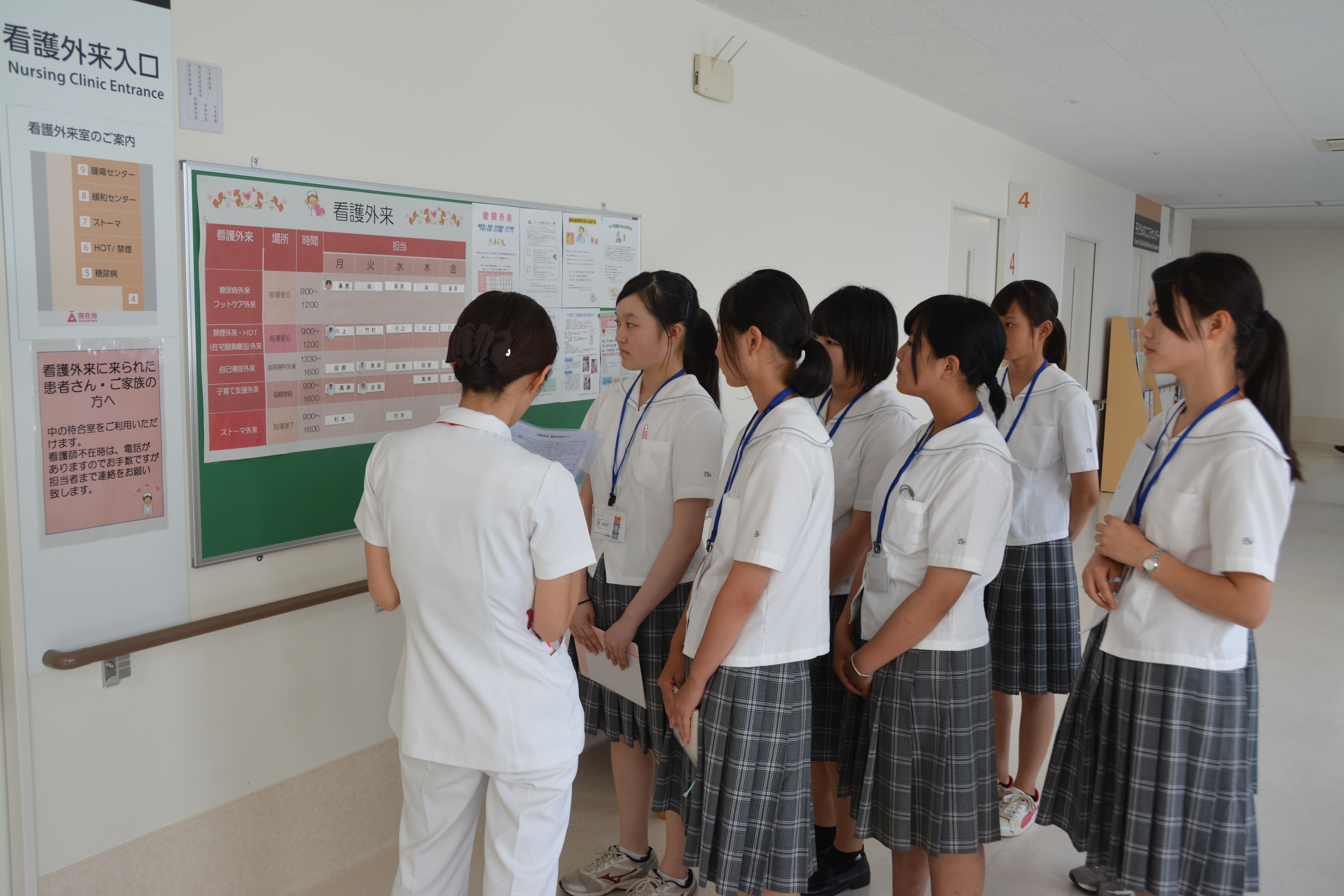 病棟見学の様子