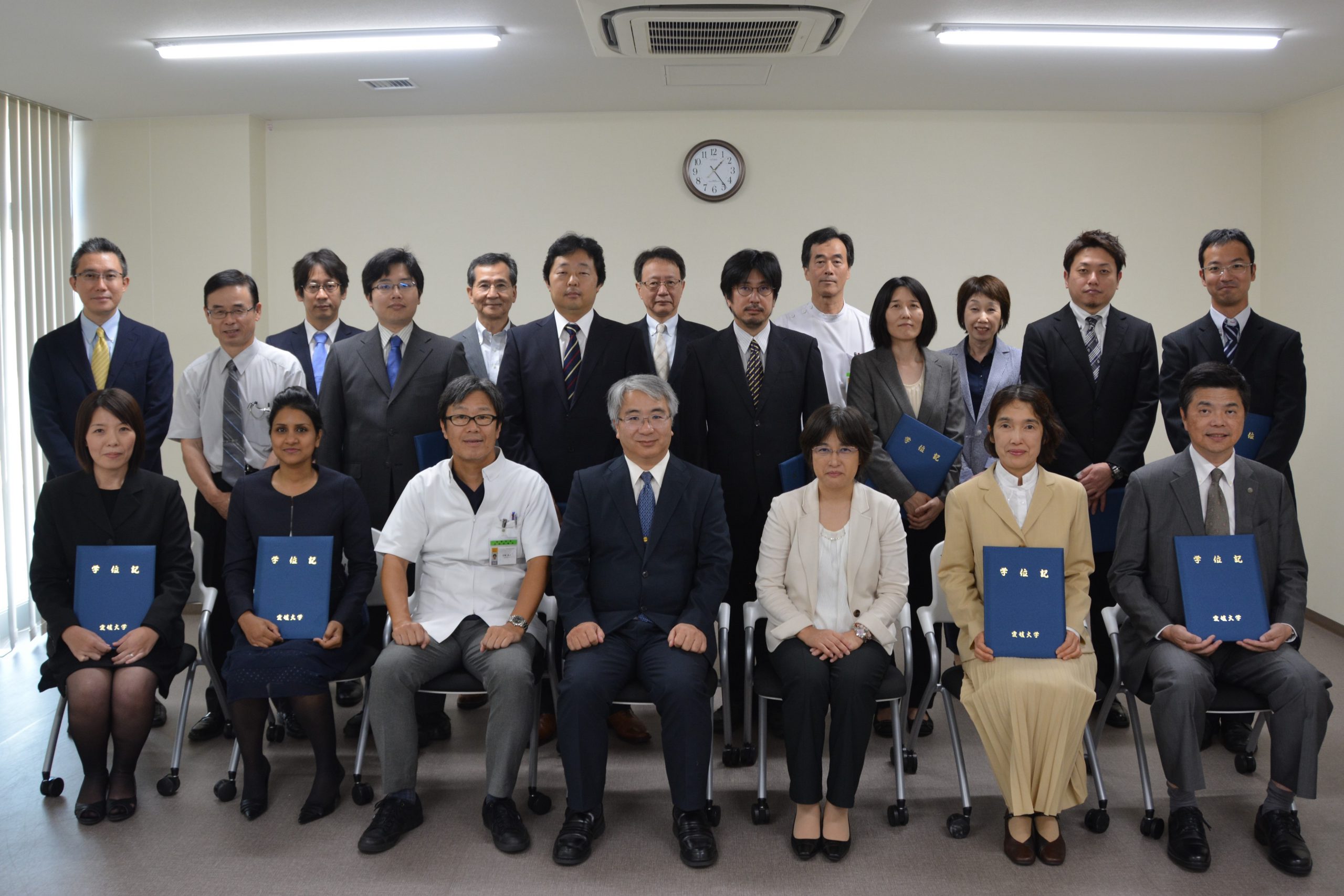 平成30年度愛媛大学大学院医学系研究科9月修了者学位記授与式を挙行しました【9月27日(木)】